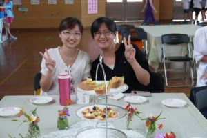 老師們，請用茶，願你們感受到我們的用心