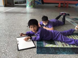 6寫生的姿勢 (1)