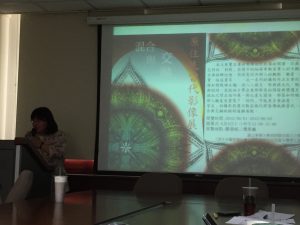 與學生共同策展，還多了一份教育的責任